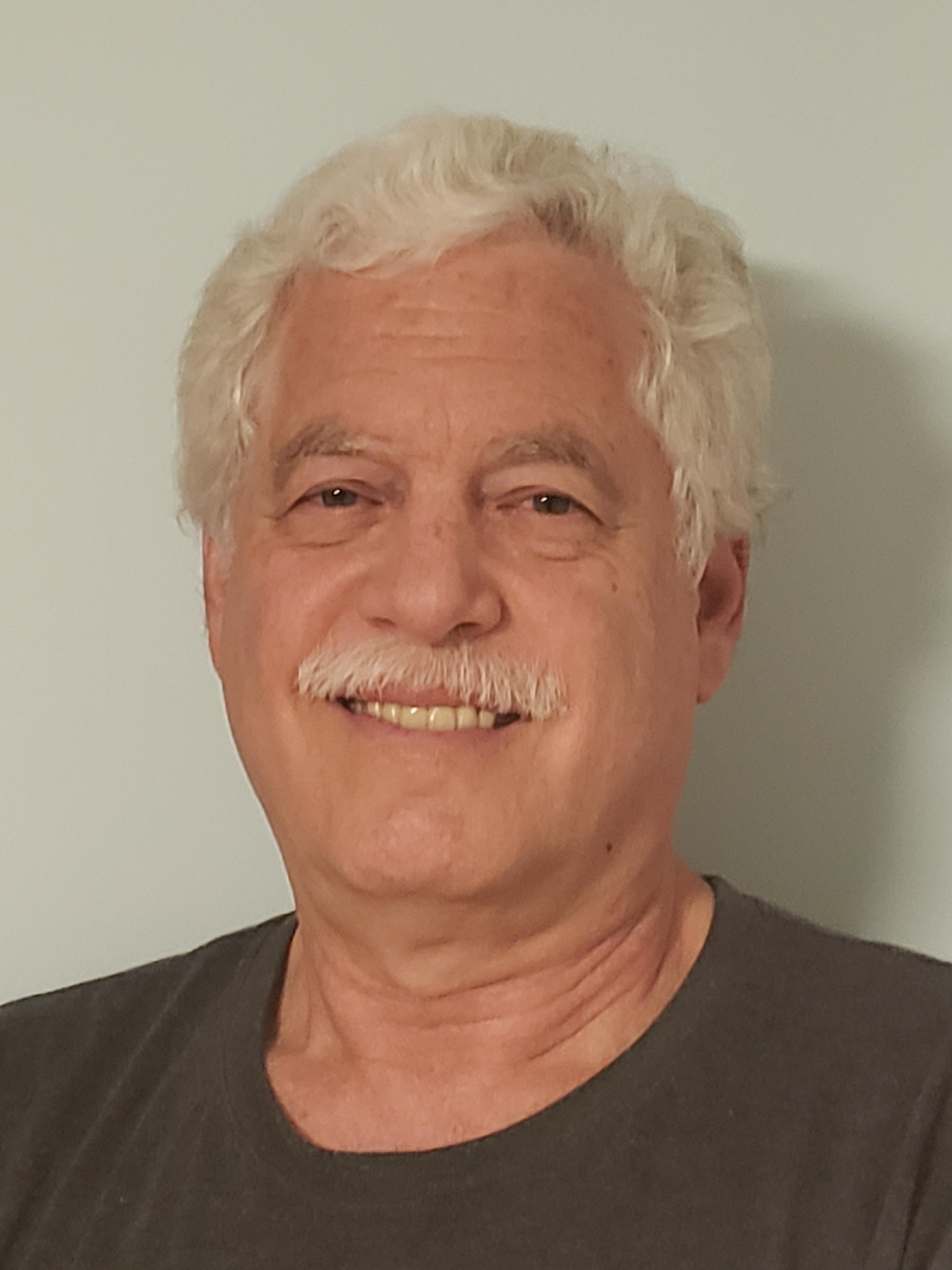 Dr. Steven Fischer