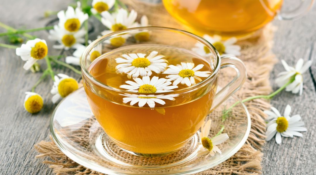 10 Soothing, Science-Backed Health Benefits Of Chamomile Tea