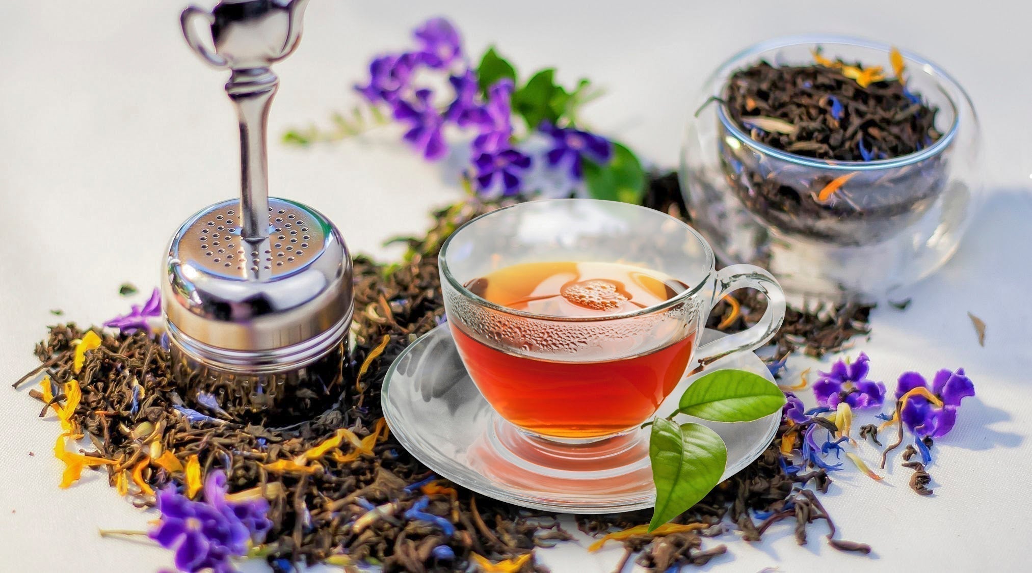 Organic Earl Grey Tea: Benefits, Side Effects, Brewing Tips and More