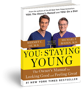 Book cover of YOU: Staying Young by Drs. Mehmet Oz and Michael Roizen